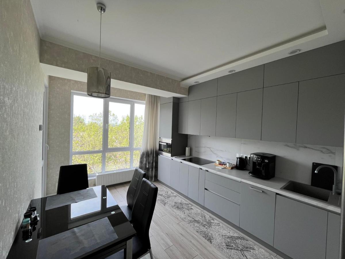 Dendrarium Park Apartment Chişinau Exteriör bild